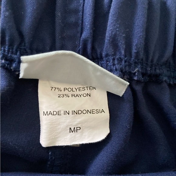 Grey’s Anatomy Women’s Flare Leg Scrub Pant - Picture 5 of 5